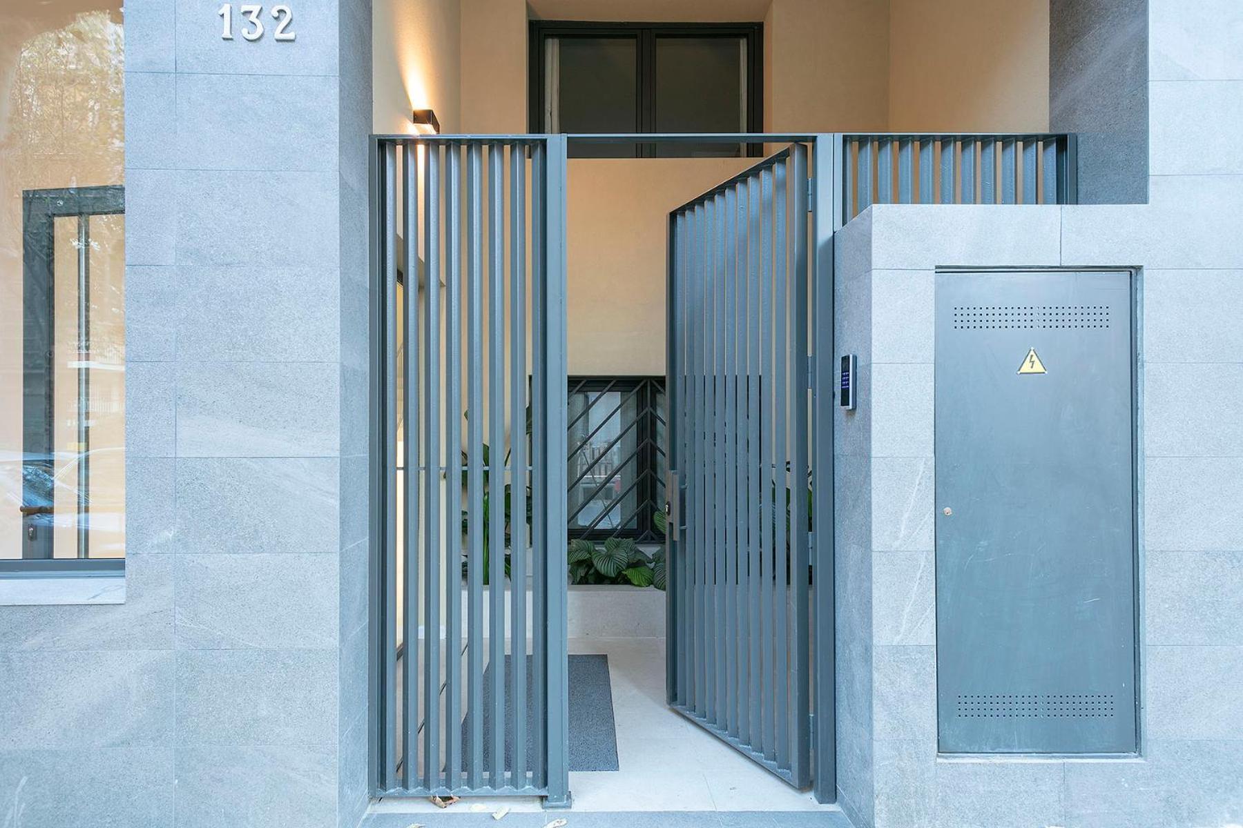 Your Home- Apartment Camp Nou Baj L'Hospitalet de Llobregat Exterior photo